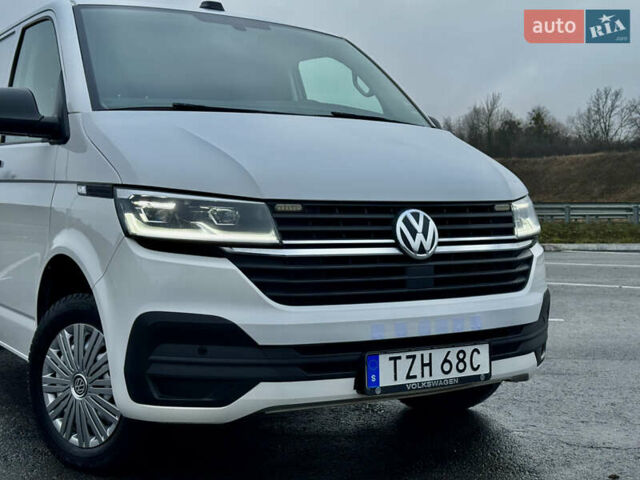 Белый Фольксваген Transporter, объемом двигателя 2 л и пробегом 203 тыс. км за 22950 $, фото 10 на Automoto.ua