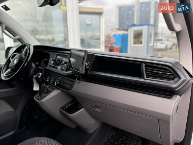 Белый Фольксваген Transporter, объемом двигателя 1.97 л и пробегом 215 тыс. км за 26500 $, фото 66 на Automoto.ua