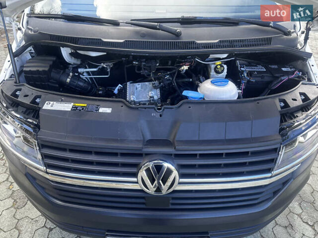 Білий Фольксваген Transporter, об'ємом двигуна 2 л та пробігом 236 тис. км за 21900 $, фото 67 на Automoto.ua