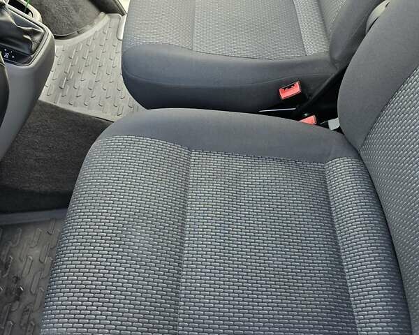 Белый Фольксваген Transporter, объемом двигателя 1.97 л и пробегом 195 тыс. км за 26300 $, фото 29 на Automoto.ua