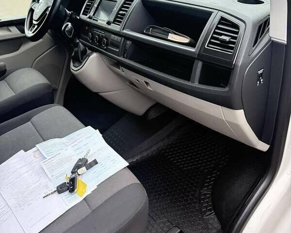 Белый Фольксваген Transporter, объемом двигателя 2 л и пробегом 179 тыс. км за 21900 $, фото 42 на Automoto.ua