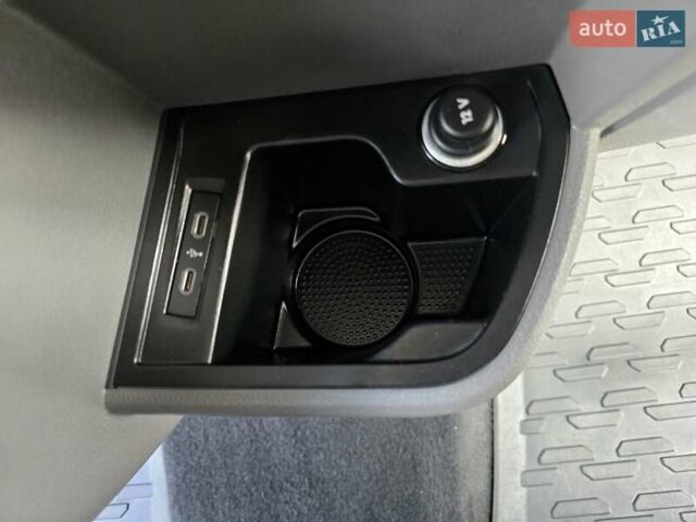 Белый Фольксваген Transporter, объемом двигателя 1.97 л и пробегом 195 тыс. км за 26300 $, фото 40 на Automoto.ua