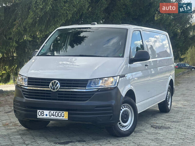 Білий Фольксваген Transporter, об'ємом двигуна 2 л та пробігом 236 тис. км за 21900 $, фото 3 на Automoto.ua