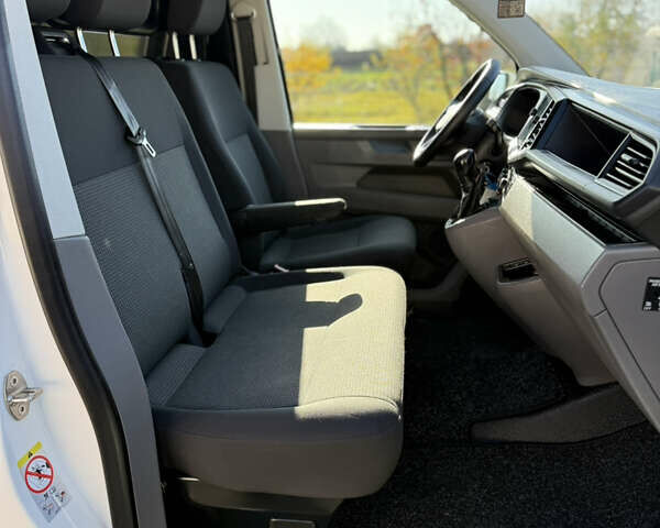 Белый Фольксваген Transporter, объемом двигателя 2 л и пробегом 251 тыс. км за 28550 $, фото 50 на Automoto.ua