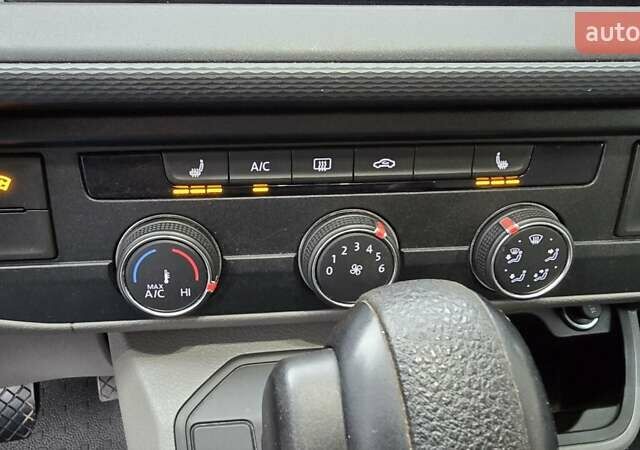 Білий Фольксваген Transporter, об'ємом двигуна 2 л та пробігом 220 тис. км за 25700 $, фото 26 на Automoto.ua