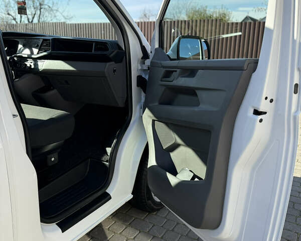 Белый Фольксваген Transporter, объемом двигателя 2 л и пробегом 251 тыс. км за 28550 $, фото 48 на Automoto.ua