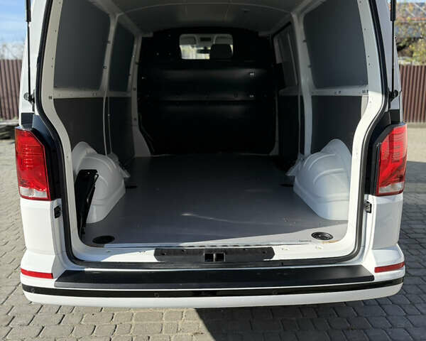 Белый Фольксваген Transporter, объемом двигателя 2 л и пробегом 251 тыс. км за 28550 $, фото 41 на Automoto.ua