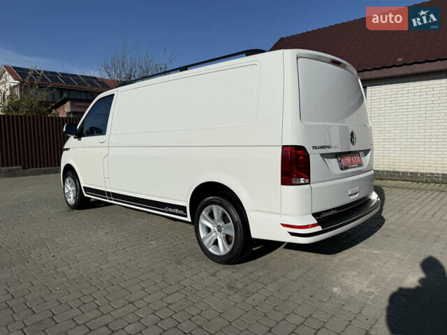 Белый Фольксваген Transporter, объемом двигателя 2 л и пробегом 251 тыс. км за 28550 $, фото 18 на Automoto.ua