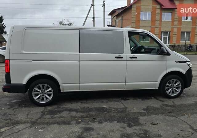 Білий Фольксваген Transporter, об'ємом двигуна 2 л та пробігом 220 тис. км за 25700 $, фото 5 на Automoto.ua