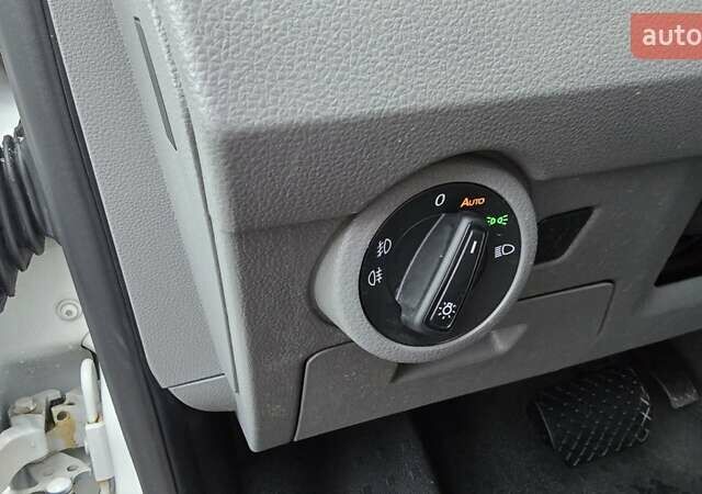 Білий Фольксваген Transporter, об'ємом двигуна 2 л та пробігом 220 тис. км за 25700 $, фото 25 на Automoto.ua