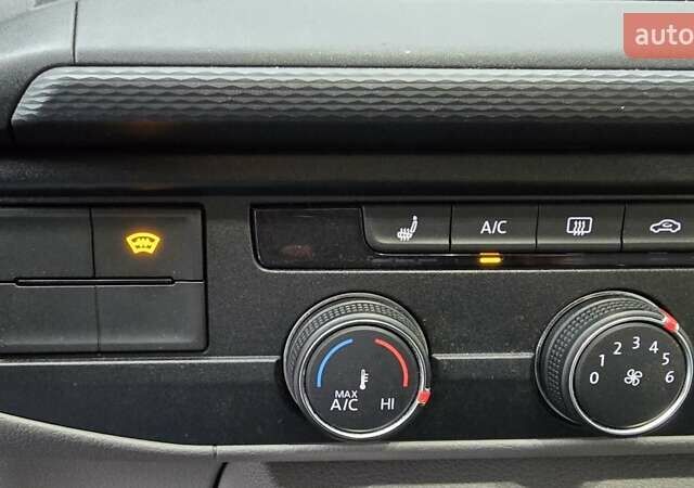 Білий Фольксваген Transporter, об'ємом двигуна 2 л та пробігом 220 тис. км за 25700 $, фото 27 на Automoto.ua