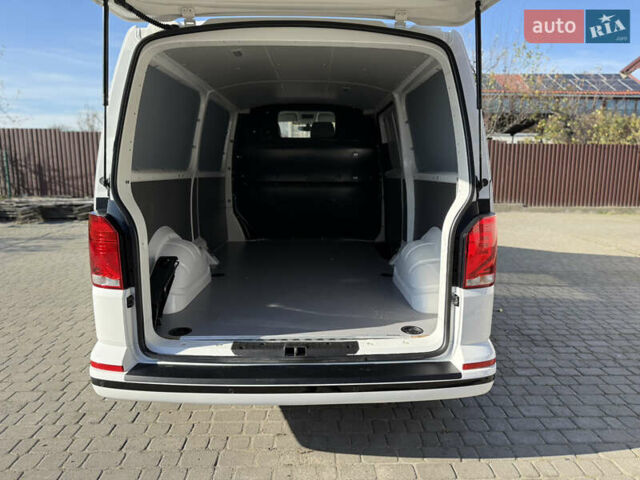 Белый Фольксваген Transporter, объемом двигателя 2 л и пробегом 251 тыс. км за 28550 $, фото 46 на Automoto.ua
