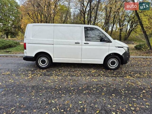 Белый Фольксваген Transporter, объемом двигателя 1.97 л и пробегом 182 тыс. км за 23900 $, фото 4 на Automoto.ua