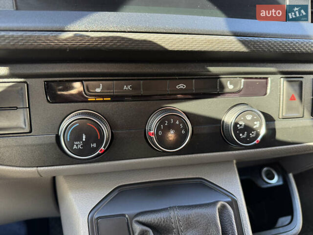 Белый Фольксваген Transporter, объемом двигателя 2 л и пробегом 251 тыс. км за 28550 $, фото 99 на Automoto.ua