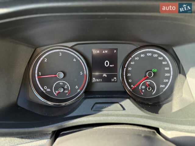 Белый Фольксваген Transporter, объемом двигателя 2 л и пробегом 251 тыс. км за 28550 $, фото 71 на Automoto.ua