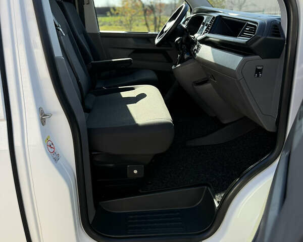 Белый Фольксваген Transporter, объемом двигателя 2 л и пробегом 251 тыс. км за 28550 $, фото 49 на Automoto.ua