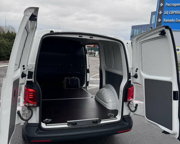 Белый Фольксваген Transporter, объемом двигателя 1.97 л и пробегом 5 тыс. км за 32800 $, фото 22 на Automoto.ua