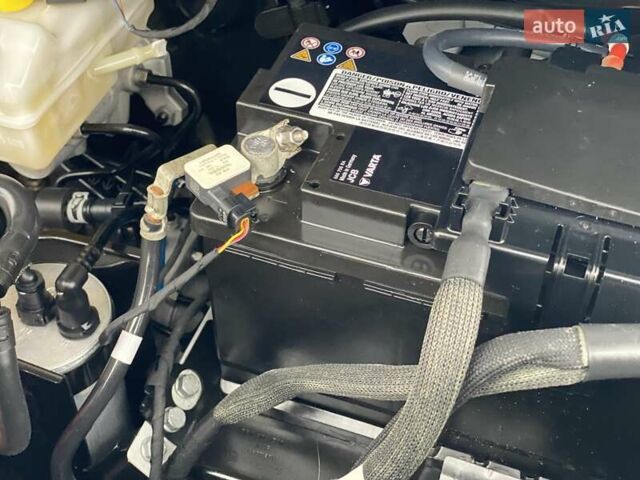 Белый Фольксваген Transporter, объемом двигателя 2 л и пробегом 19 тыс. км за 36900 $, фото 35 на Automoto.ua