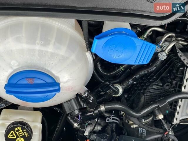 Белый Фольксваген Transporter, объемом двигателя 2 л и пробегом 19 тыс. км за 36900 $, фото 34 на Automoto.ua