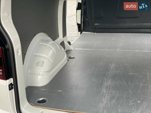 Белый Фольксваген Transporter, объемом двигателя 2 л и пробегом 19 тыс. км за 36900 $, фото 18 на Automoto.ua