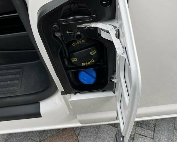 Белый Фольксваген Transporter, объемом двигателя 2 л и пробегом 19 тыс. км за 36900 $, фото 42 на Automoto.ua