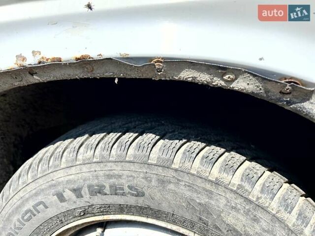 Белый Фольксваген Transporter, объемом двигателя 1.9 л и пробегом 322 тыс. км за 3000 $, фото 3 на Automoto.ua