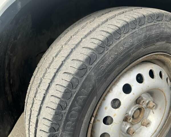 Белый Фольксваген Transporter, объемом двигателя 2.46 л и пробегом 534 тыс. км за 5800 $, фото 9 на Automoto.ua