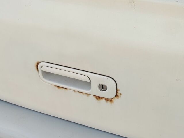 Белый Фольксваген Transporter, объемом двигателя 1.9 л и пробегом 280 тыс. км за 6000 $, фото 6 на Automoto.ua