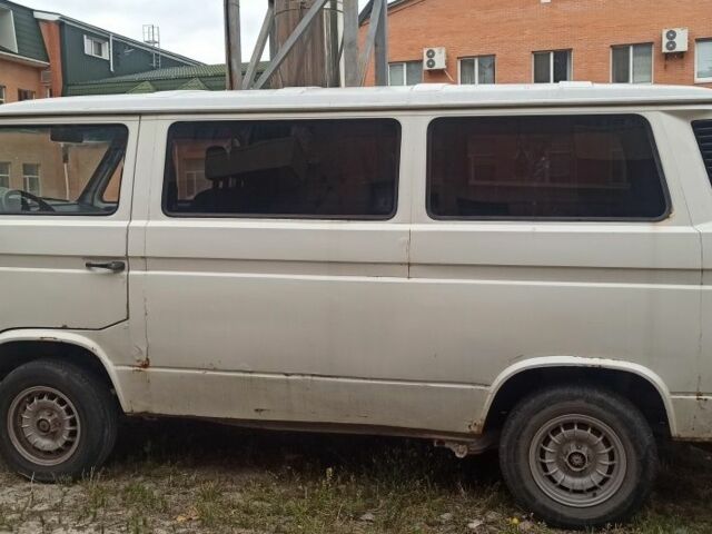 Белый Фольксваген Transporter, объемом двигателя 1.9 л и пробегом 300 тыс. км за 2603 $, фото 2 на Automoto.ua