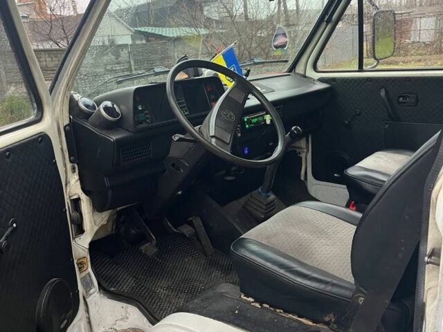 Белый Фольксваген Transporter, объемом двигателя 1.6 л и пробегом 3 тыс. км за 3500 $, фото 4 на Automoto.ua