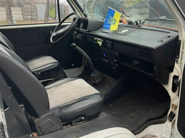 Белый Фольксваген Transporter, объемом двигателя 1.6 л и пробегом 3 тыс. км за 3500 $, фото 5 на Automoto.ua