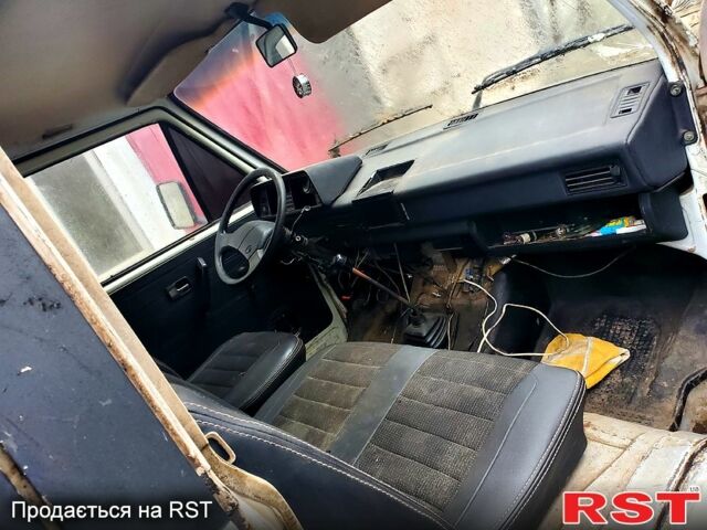 Білий Фольксваген Transporter, об'ємом двигуна 1.6 л та пробігом 0 тис. км за 1500 $, фото 1 на Automoto.ua