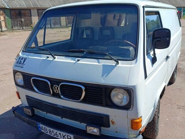 Белый Фольксваген Transporter, объемом двигателя 1.6 л и пробегом 220 тыс. км за 1699 $, фото 1 на Automoto.ua