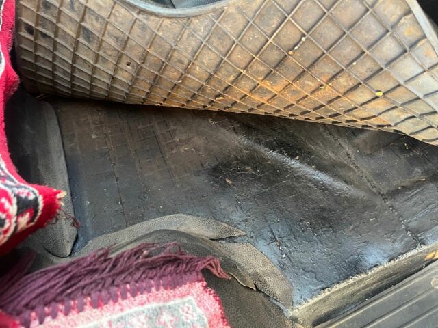 Білий Фольксваген Transporter, об'ємом двигуна 1.6 л та пробігом 300 тис. км за 1900 $, фото 9 на Automoto.ua