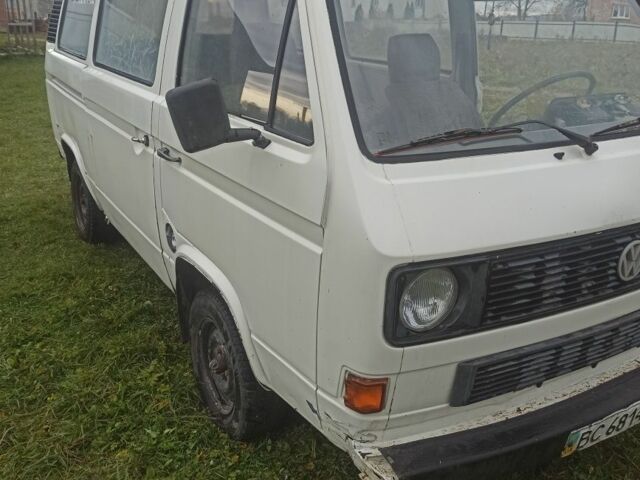 Белый Фольксваген Transporter, объемом двигателя 9 л и пробегом 321 тыс. км за 1250 $, фото 3 на Automoto.ua