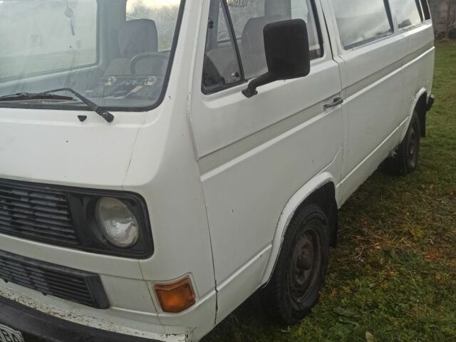 Белый Фольксваген Transporter, объемом двигателя 9 л и пробегом 321 тыс. км за 1250 $, фото 1 на Automoto.ua