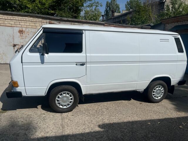 Білий Фольксваген Transporter, об'ємом двигуна 1.6 л та пробігом 300 тис. км за 1900 $, фото 3 на Automoto.ua