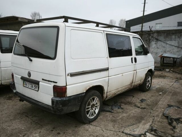 Фольксваген Transporter 1991 в Борисполе на Automoto.ua Белый Фольксваген Transporter, объемом двигателя 2.4 л и пробегом 300 тыс. км за 2700 $, фото 7 на Automoto.ua