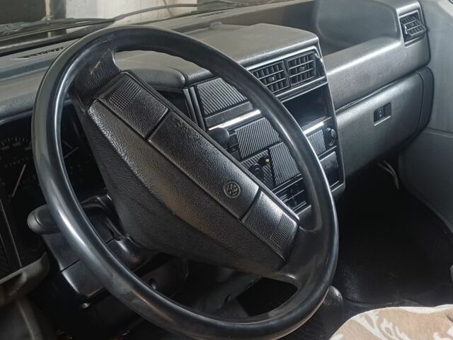 Белый Фольксваген Transporter, объемом двигателя 2.4 л и пробегом 278 тыс. км за 2550 $, фото 6 на Automoto.ua