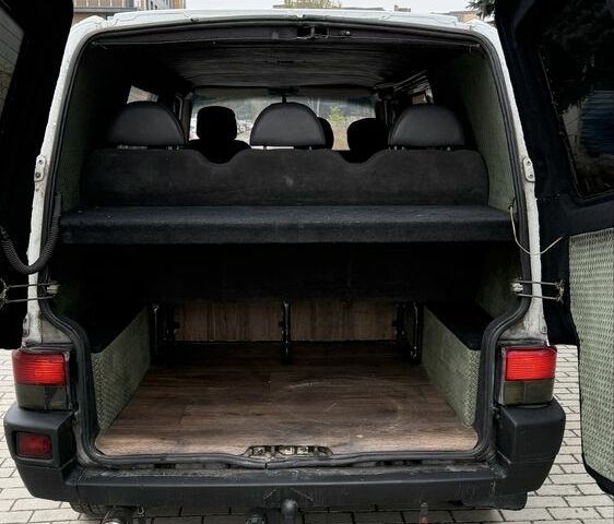 Белый Фольксваген Transporter, объемом двигателя 1.9 л и пробегом 240 тыс. км за 4600 $, фото 4 на Automoto.ua