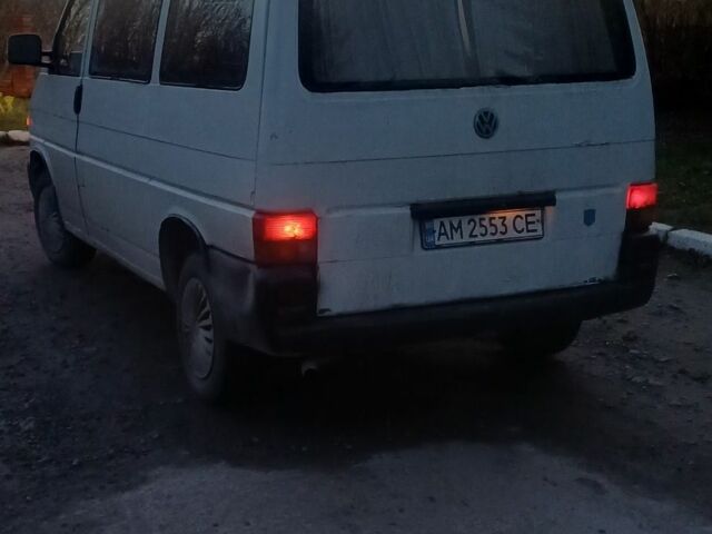 Белый Фольксваген Transporter, объемом двигателя 2.4 л и пробегом 278 тыс. км за 2550 $, фото 4 на Automoto.ua