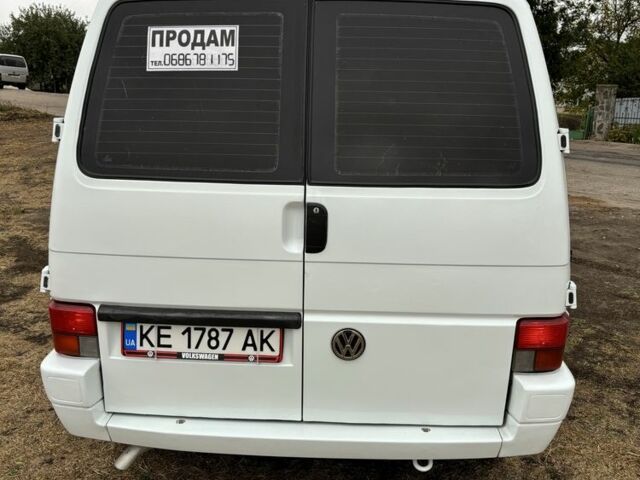 Білий Фольксваген Transporter, об'ємом двигуна 1.9 л та пробігом 392 тис. км за 3800 $, фото 2 на Automoto.ua