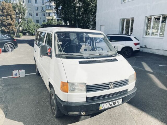 Белый Фольксваген Transporter, объемом двигателя 2.5 л и пробегом 390 тыс. км за 2500 $, фото 4 на Automoto.ua