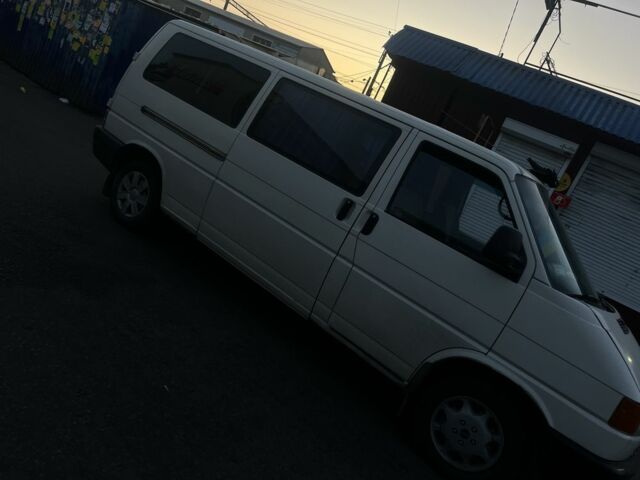 Білий Фольксваген Transporter, об'ємом двигуна 2.4 л та пробігом 1 тис. км за 2000 $, фото 5 на Automoto.ua