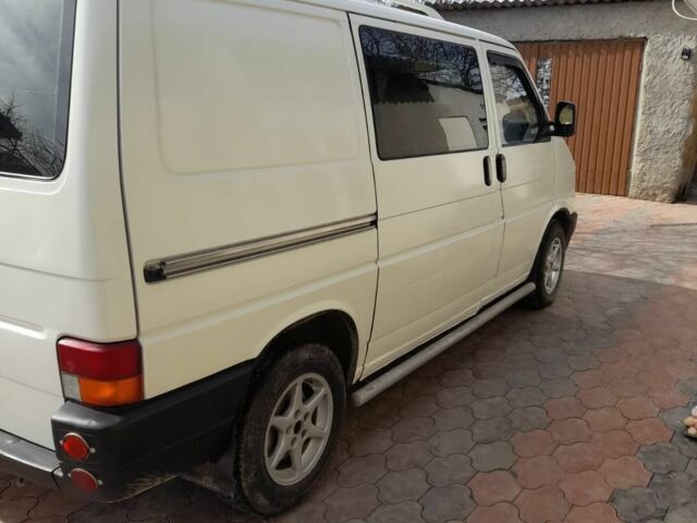 Белый Фольксваген Transporter, объемом двигателя 1.9 л и пробегом 500 тыс. км за 4999 $, фото 2 на Automoto.ua