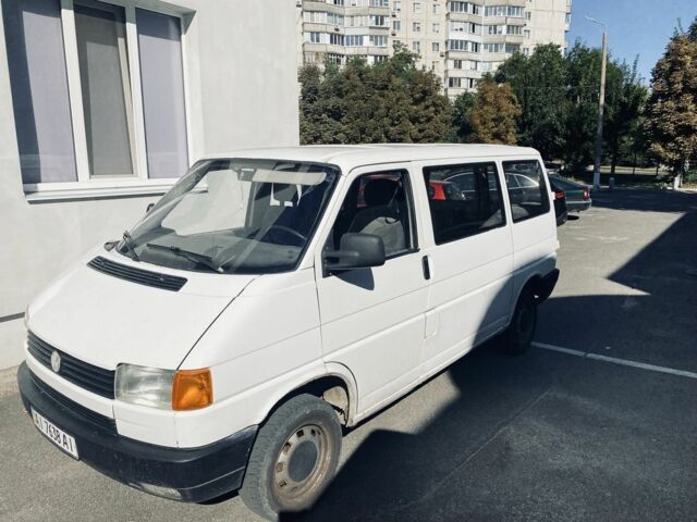 Белый Фольксваген Transporter, объемом двигателя 2.5 л и пробегом 390 тыс. км за 2500 $, фото 1 на Automoto.ua