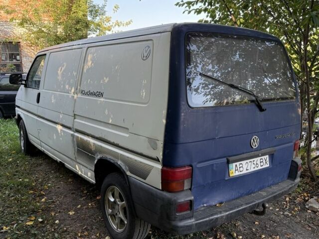 Білий Фольксваген Transporter, об'ємом двигуна 2.4 л та пробігом 384 тис. км за 2500 $, фото 3 на Automoto.ua