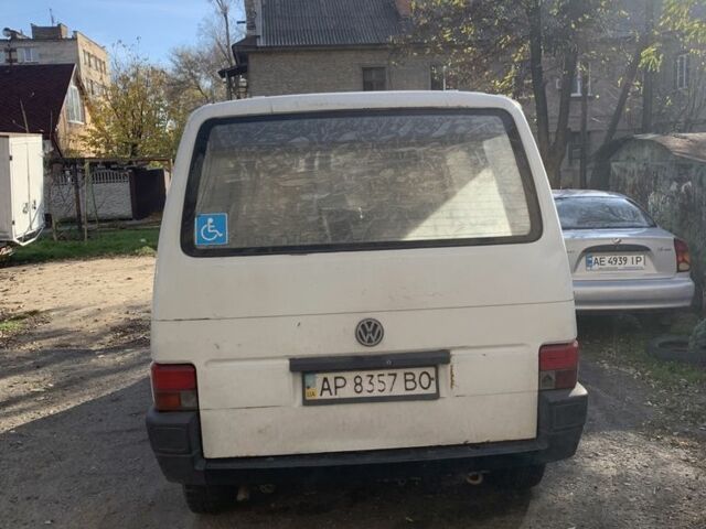 Білий Фольксваген Transporter, об'ємом двигуна 1.9 л та пробігом 200 тис. км за 2000 $, фото 2 на Automoto.ua