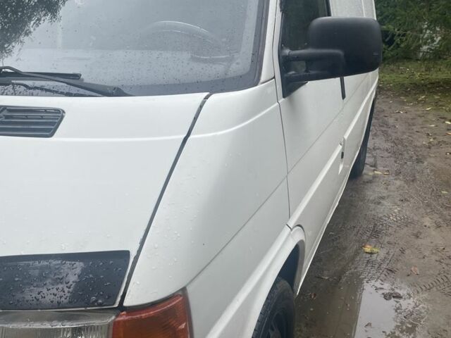 Фольксваген Transporter 1993 в Львове на Automoto.ua Белый Фольксваген Transporter, объемом двигателя 1.9 л и пробегом 490 тыс. км за 3000 $, фото 2 на Automoto.ua