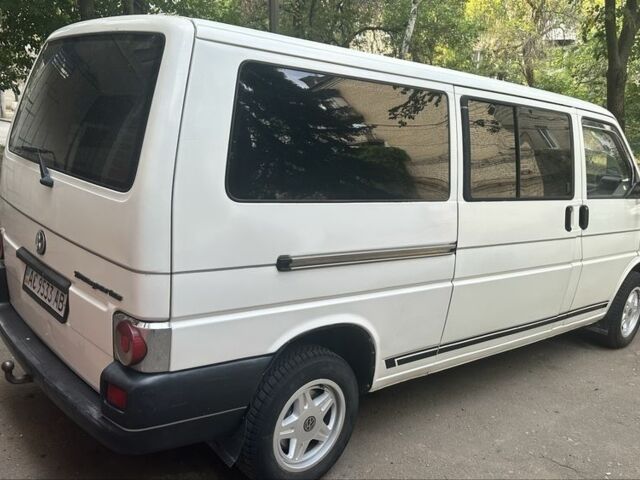 Білий Фольксваген Transporter, об'ємом двигуна 2.5 л та пробігом 400 тис. км за 3499 $, фото 2 на Automoto.ua